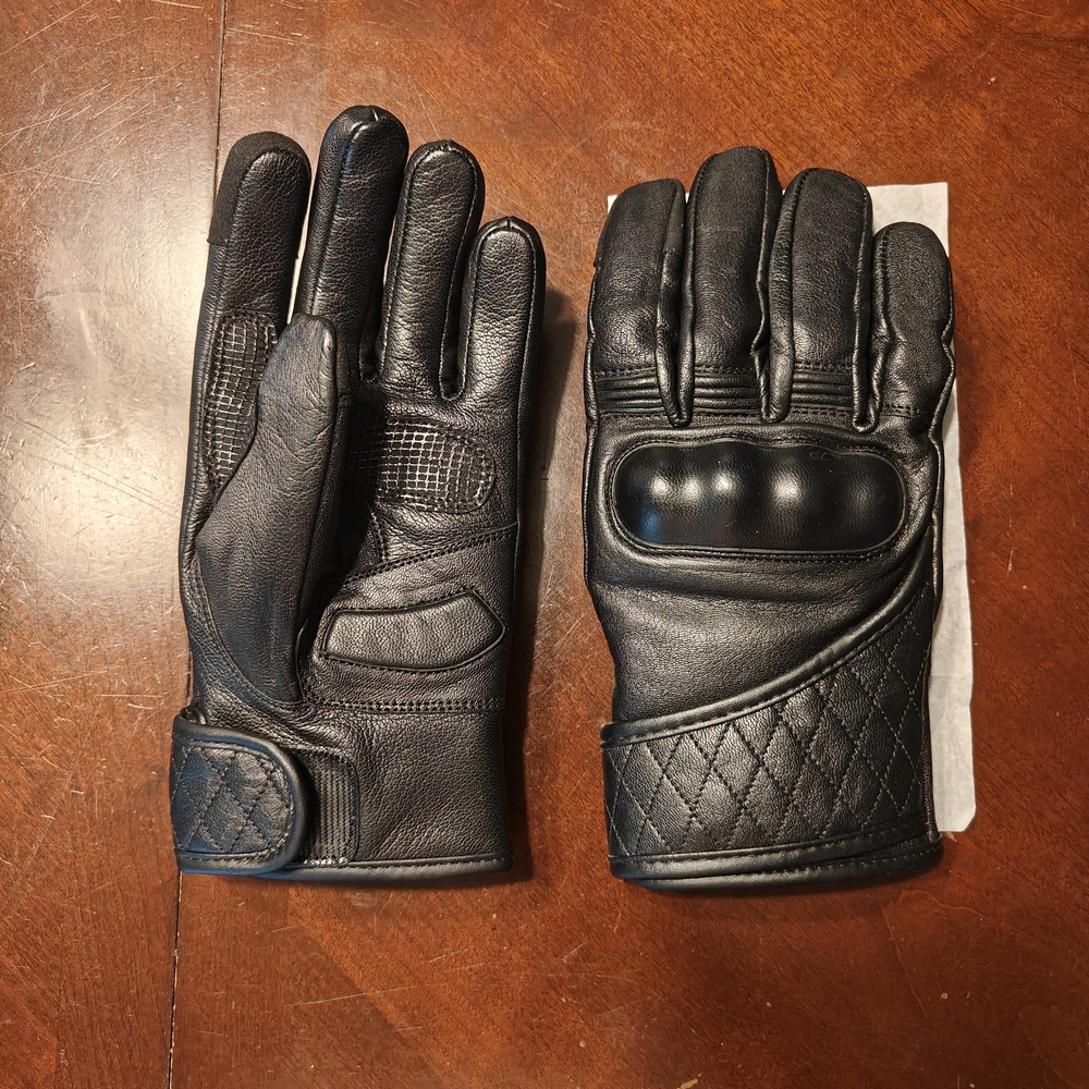 Women's Black Leather Riding Gloves